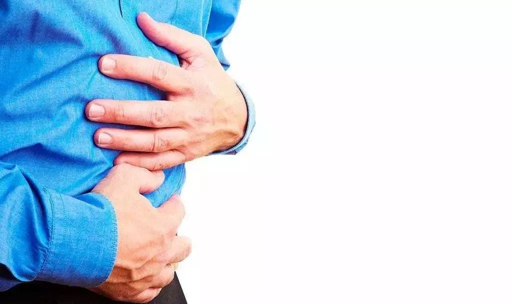 肚子疼的部位不固定怎么回事,肚子疼痛不同部位应该去检查哪些