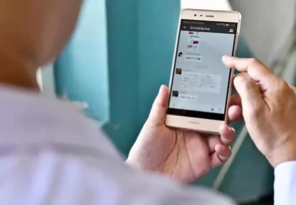 微信群里隐形加班,微信群加班违法吗