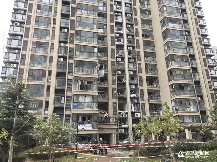 青岛一小区燃气闪爆事故原因,青岛市市北区一小区燃气闪爆