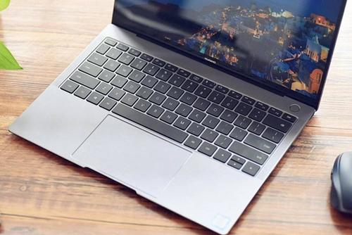 轻薄本电脑玩什么游戏最好,玩游戏选笔记本