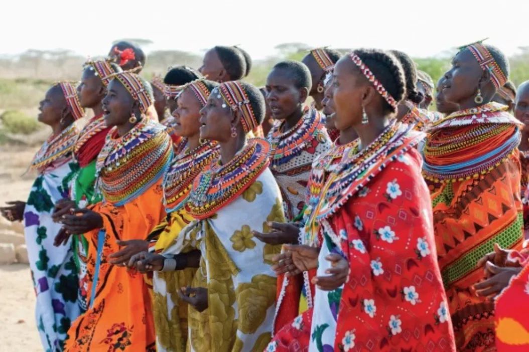 被家暴被阉割被强奸……她最终带领女性同胞建起一个真正的“女儿国”