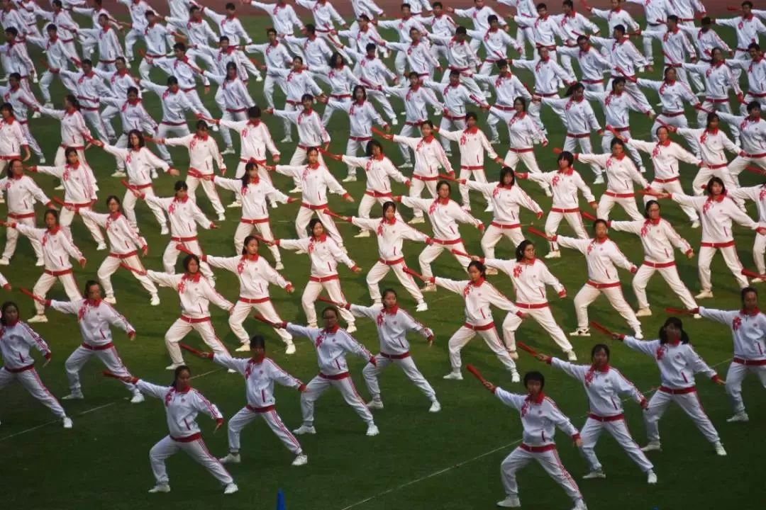 天河学校第七届秋季运动会开幕式,盘点各校校园运动会开幕式
