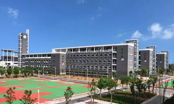 「荆日头条」荆州这所学校115岁了！竟有这么多大咖都出自这里……