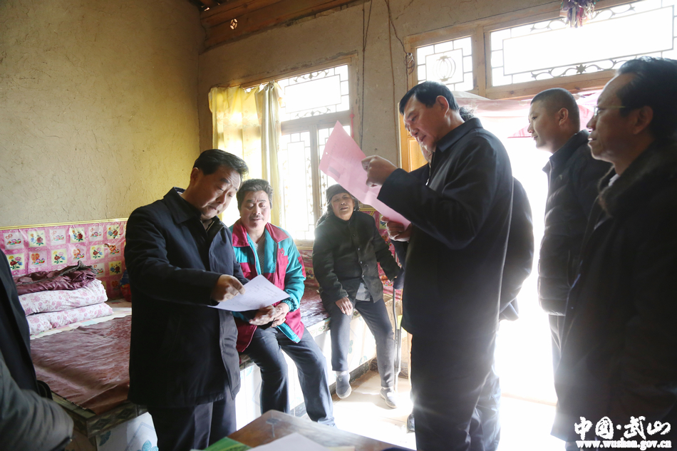 陈红利深入乡镇督导脱贫攻坚工作,周天龙深入乡镇督导脱贫攻坚工作