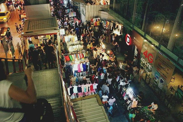 曼谷街头1打6,曼谷街头24小时攻略