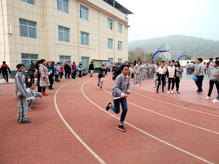 永和中学校运会第六届1500米,永和中学第七届校运会开幕式