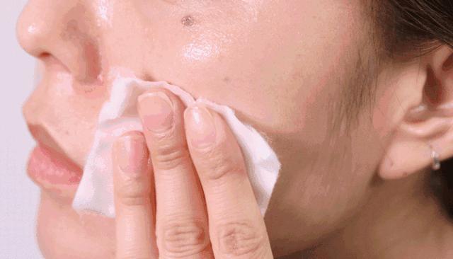 化妆水怎么使用是正确的,化妆水到底该怎么使用