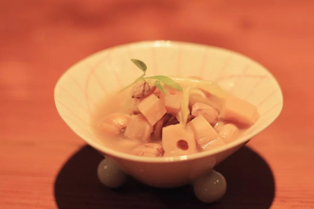 闲时赏花听歌静时看书喝茶,一处悠闲安静的好去处