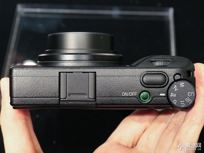 理光GRIII相机终现身售价十万日元真香？