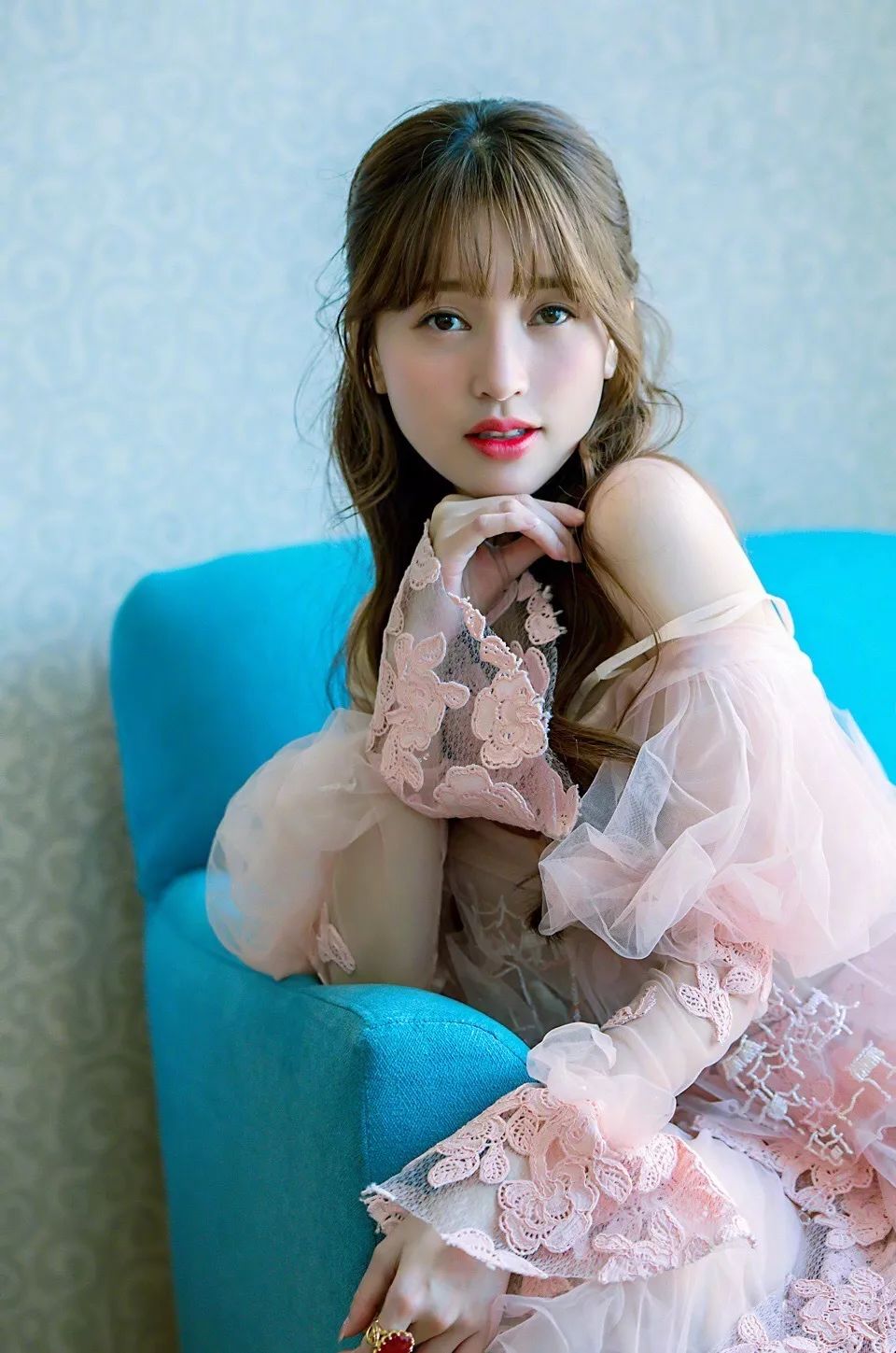 金莎回复的五个字引热议,金莎道歉全集视频