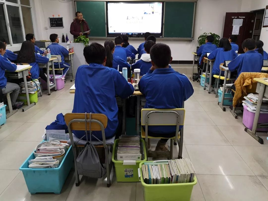 一块屏幕改变命运原文,屏幕改变命运