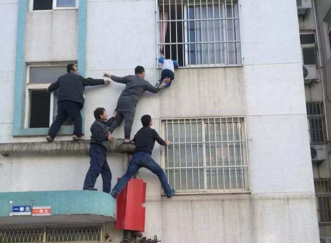 来了新闻早班车每日语音版,来了新闻早班车微信版