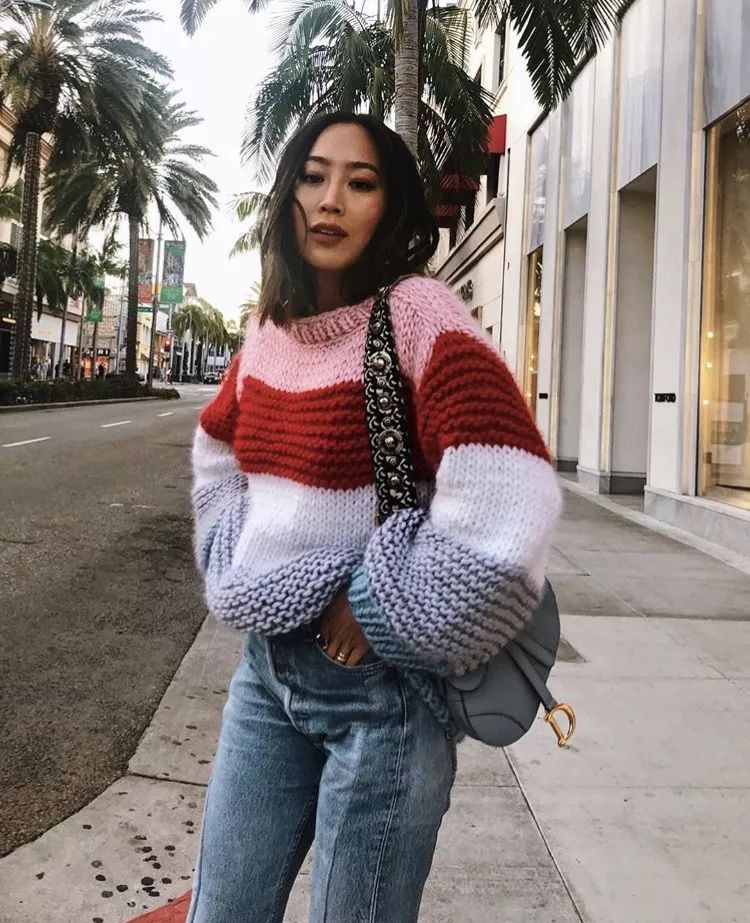 衣服越厚包越小,今年冬天衣服穿得越厚越时髦