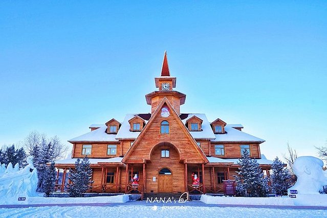 12月最火爆的热门旅行地，往北走，玩雪滑冰；往南走，温泉赏花