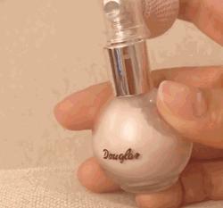 十级美颜都掩盖不住憔悴的面容,十级美颜也遮不住我的熊猫眼