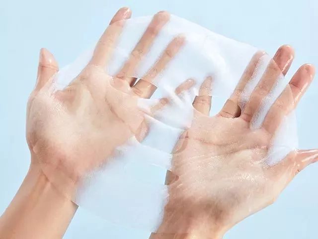 好物｜卖爆了的“蓝色药丸”，敷完脸水水的、亮亮的！