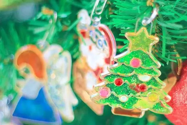 韩国amos水彩笔24色,韩国amos圣诞胶画测评