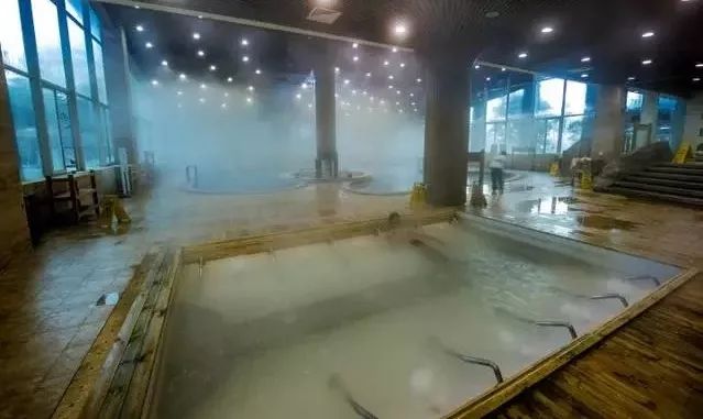 罗浮山温泉冬季,冬已至寻一处温泉享一池温暖