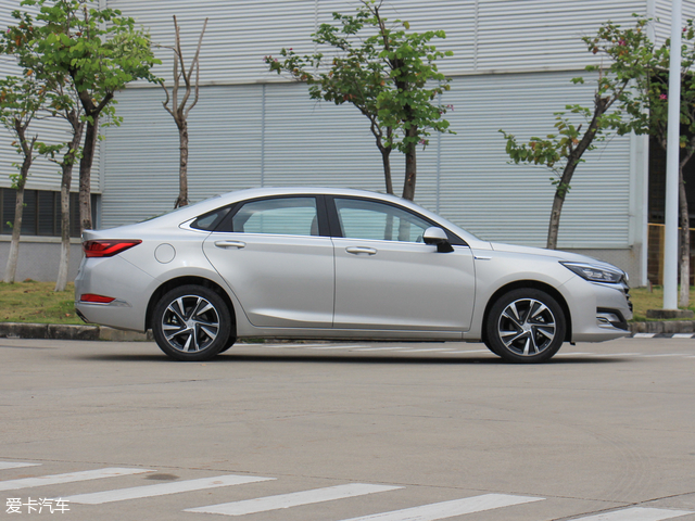 北汽智道落地价,北汽绅宝智道u7新智版落地价