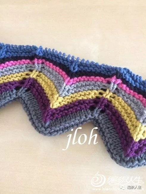 开叉直筒塌肩连衣裙+棒针小炫包，自己编织穿起来最大牌！