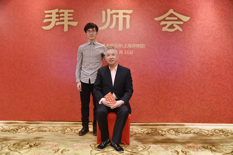 递上拜师帖,先生送给他一个500G移动硬盘……