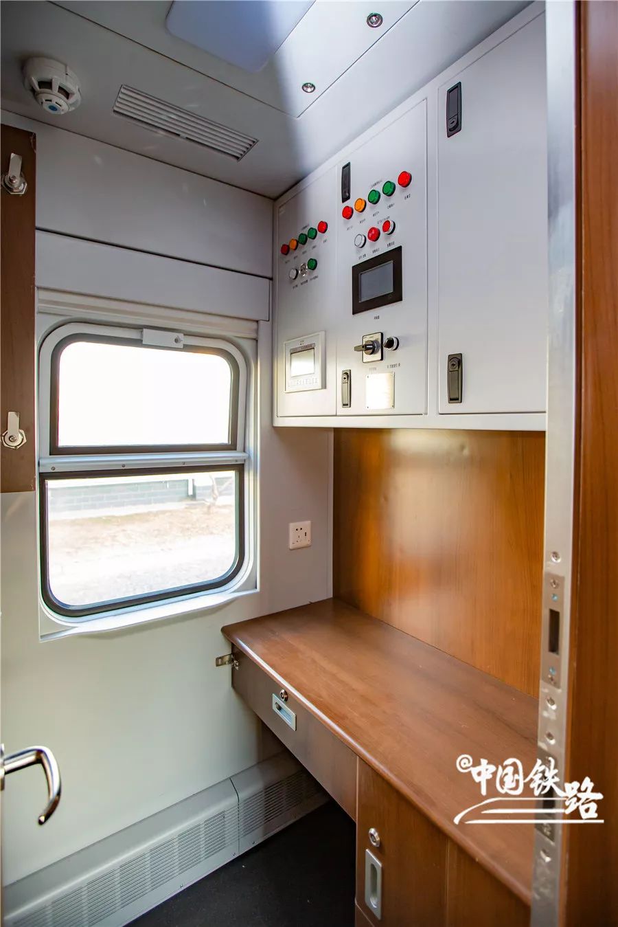 兰新高铁最新票价,最新兰渝高铁消息