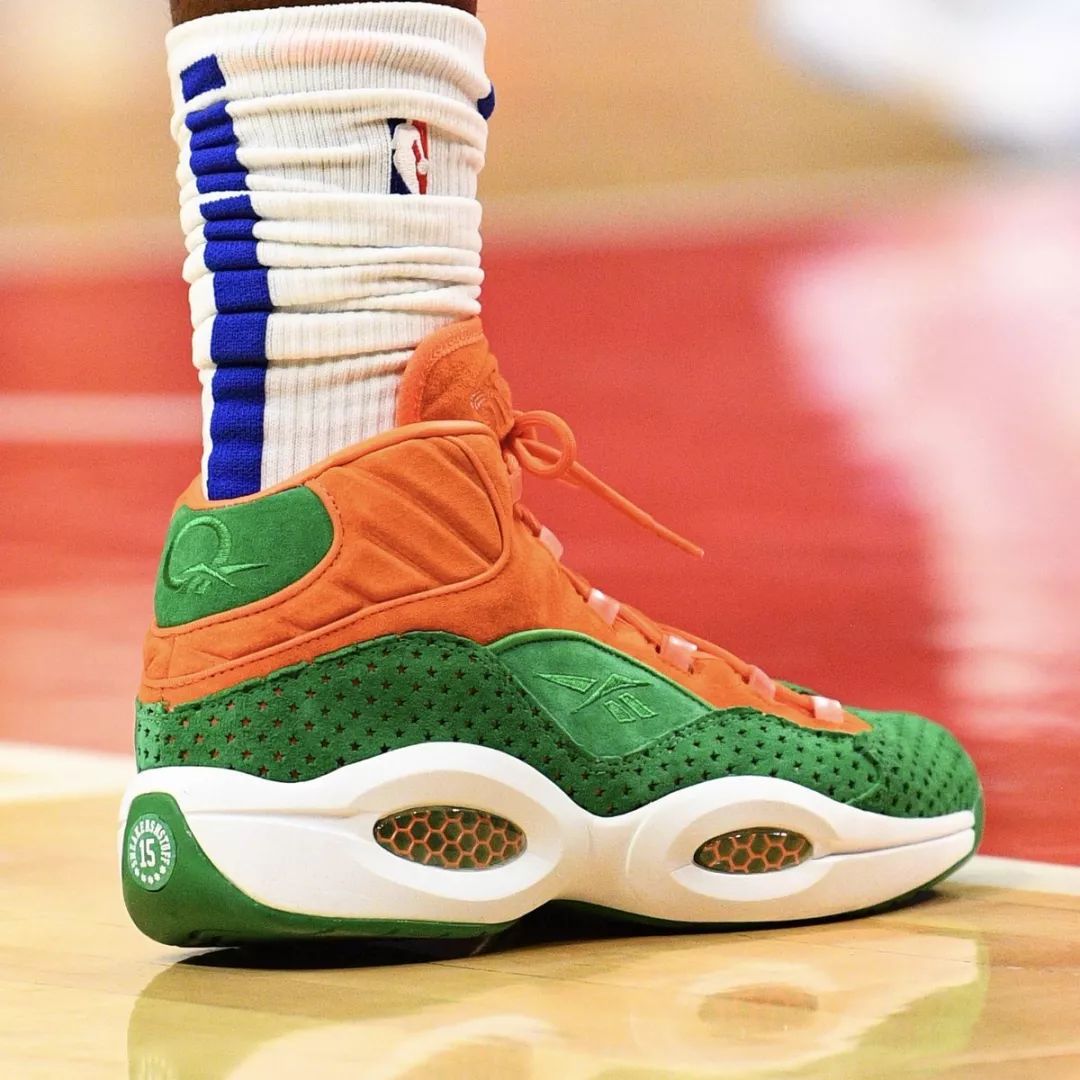 哈雷尔穿搭出场,哈雷尔穿锐步