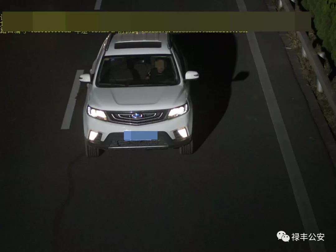 男子称车辆被盗监控记录了一切,男子误以为车被盗报警求助