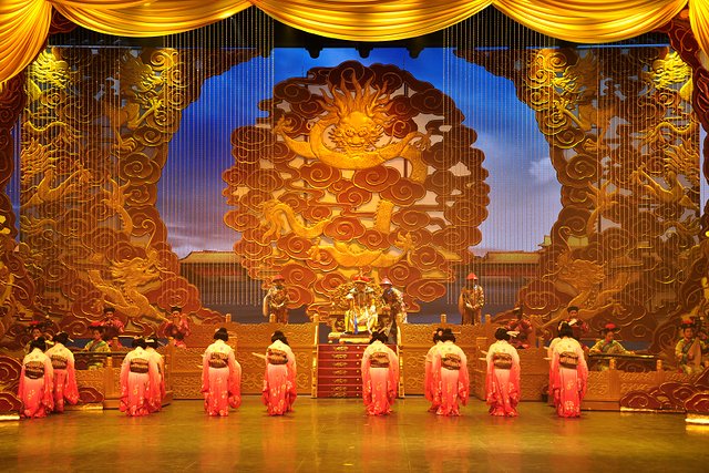 春节横店影视城门票价格表,横店影视城春节免费游玩