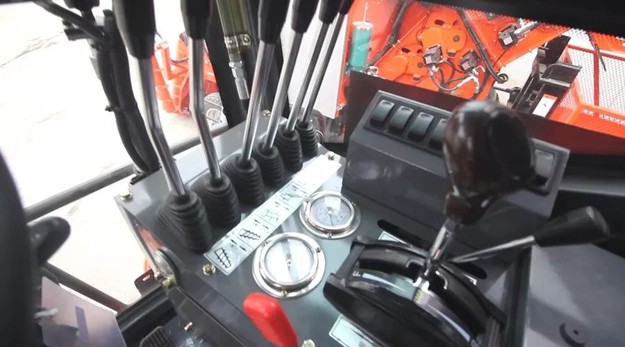 做机械不赚钱,甘蔗收获机首选机型