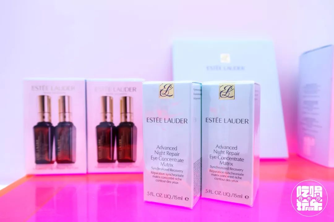 元旦新年就来2751YOLO城市广场，500元友阿购物卡免费送！