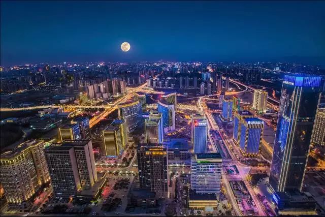 就在刚刚，传来一份近千万西安人的年度总结，内容过于真实……