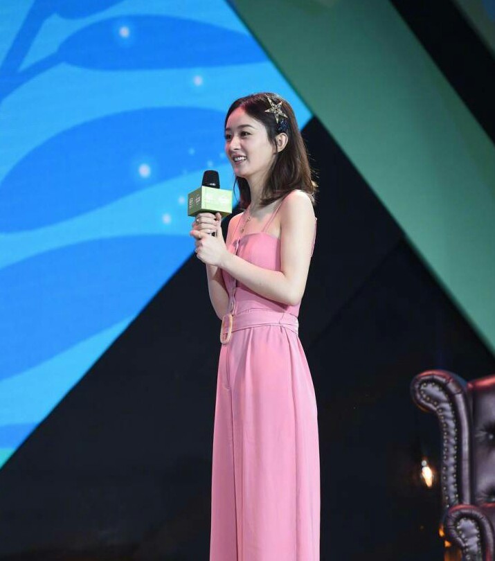 赵丽颖方否认传言,赵丽颖却深陷谣言风波