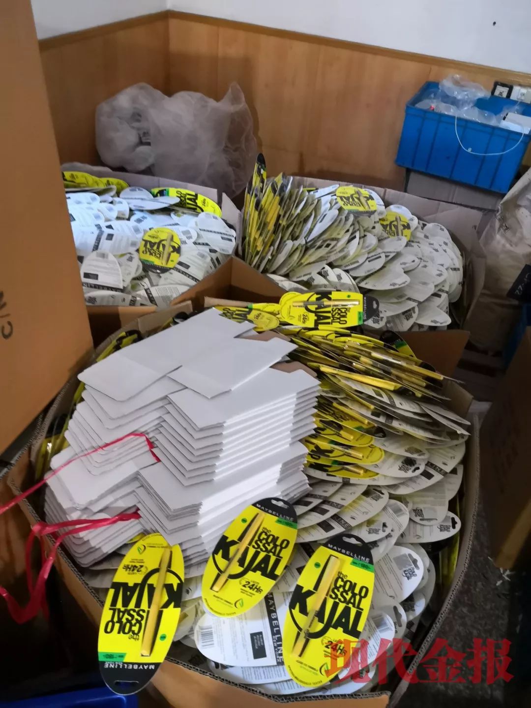 这些“正品代购”，成本不到一元！来看看它们的生产作坊……