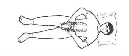 身上这一处是气血之源每天揉三次,肩井穴常按揉疏通全身气血