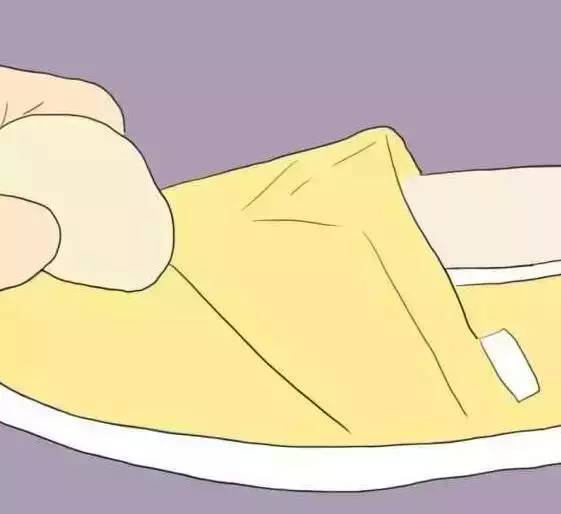 莫名想笑!白色雪地靴洗成黑鞋,店家:改色的钱我就不收了