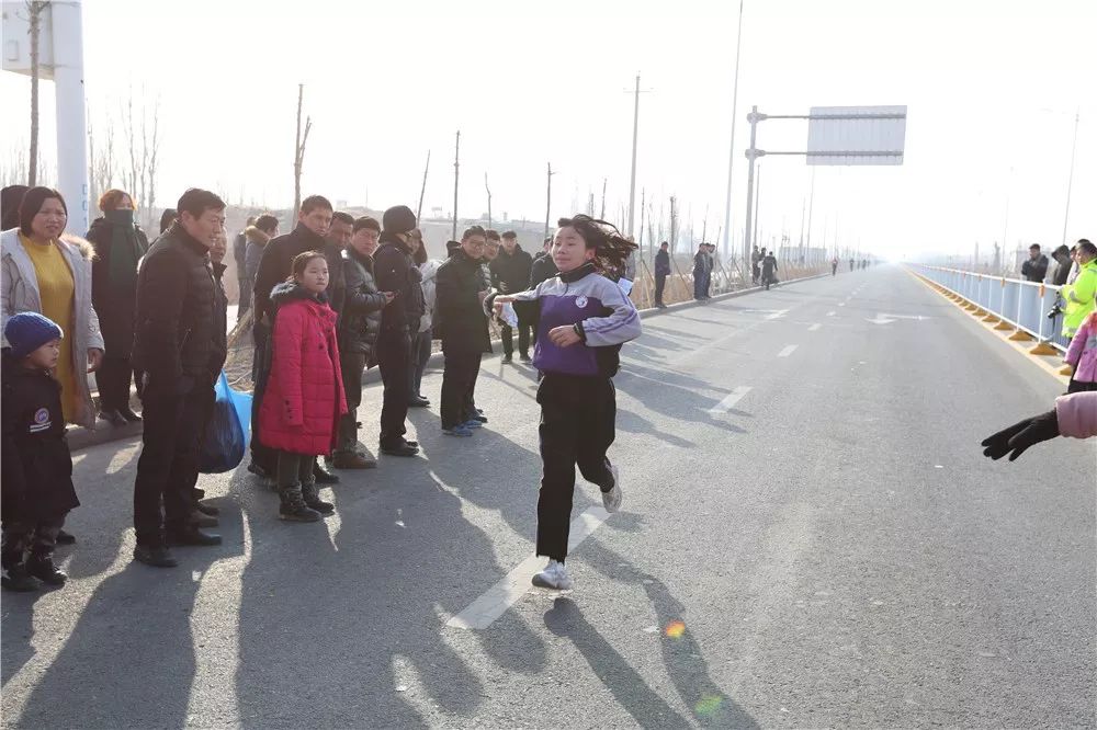 「文体活动」尉犁县举办2019年“迎新春”千人万米冬季长跑比赛