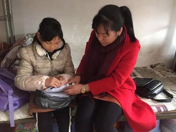 「新闻扶贫行动」多方帮助下，博白这位血管瘤女孩迎来春天