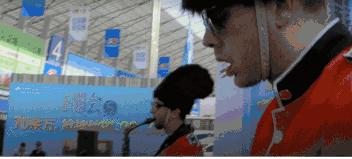 让明星惭愧的朋友圈代购：为了卖个假包，他们盖了一座影视城