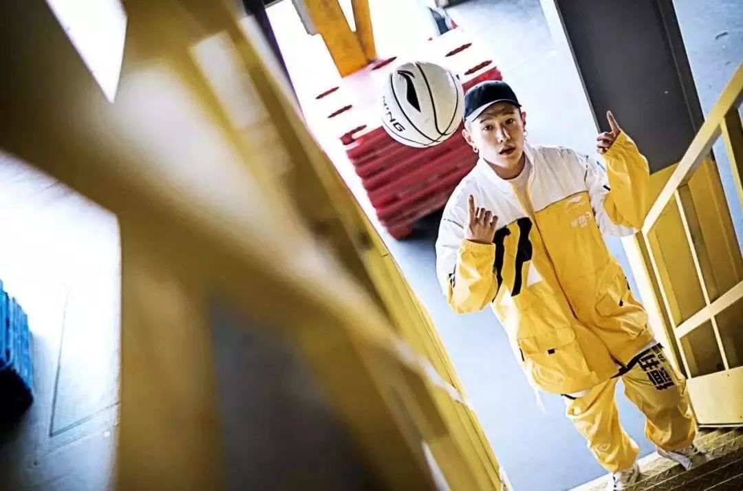 李宁跟nike联名鞋,德邦和李宁联名出运动服