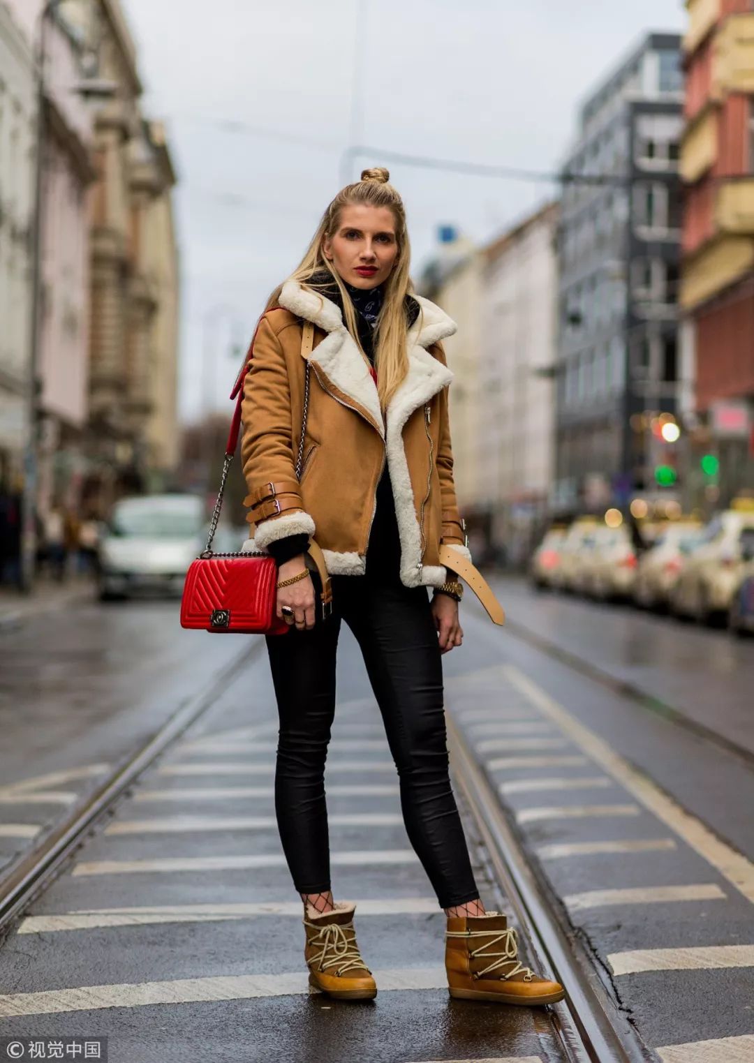 半筒靴女冬加绒毛毛鞋,毛毛靴运动女网红爆款