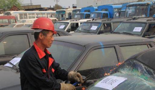 在取消报废年限之前买的车怎么办,私家车取消一年两审吗