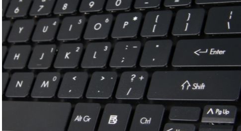 铅锤哥,笔记本键盘推荐和手感