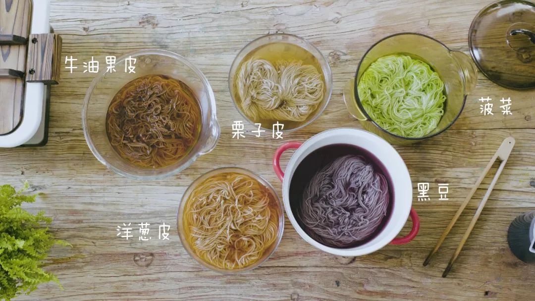 手染毛线怎么染大红色,自己在家怎么染纯色毛线