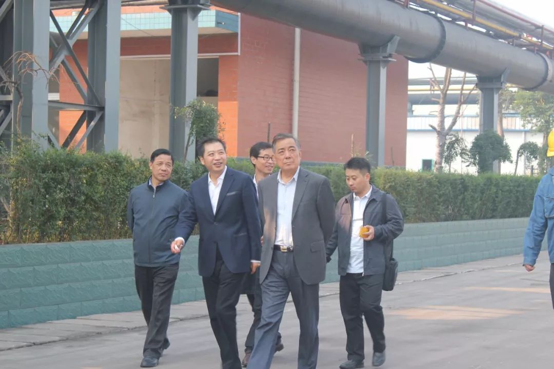 钢铁大王的故事,钢铁大王传奇人生