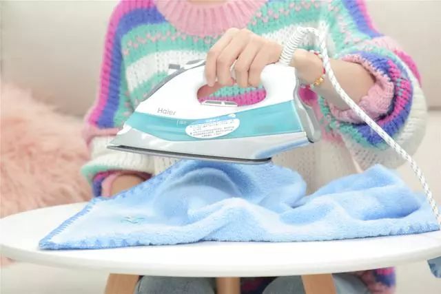 再皱的皮鞋也怕这一招,涂点每天都吃的它,让你天天穿新鞋