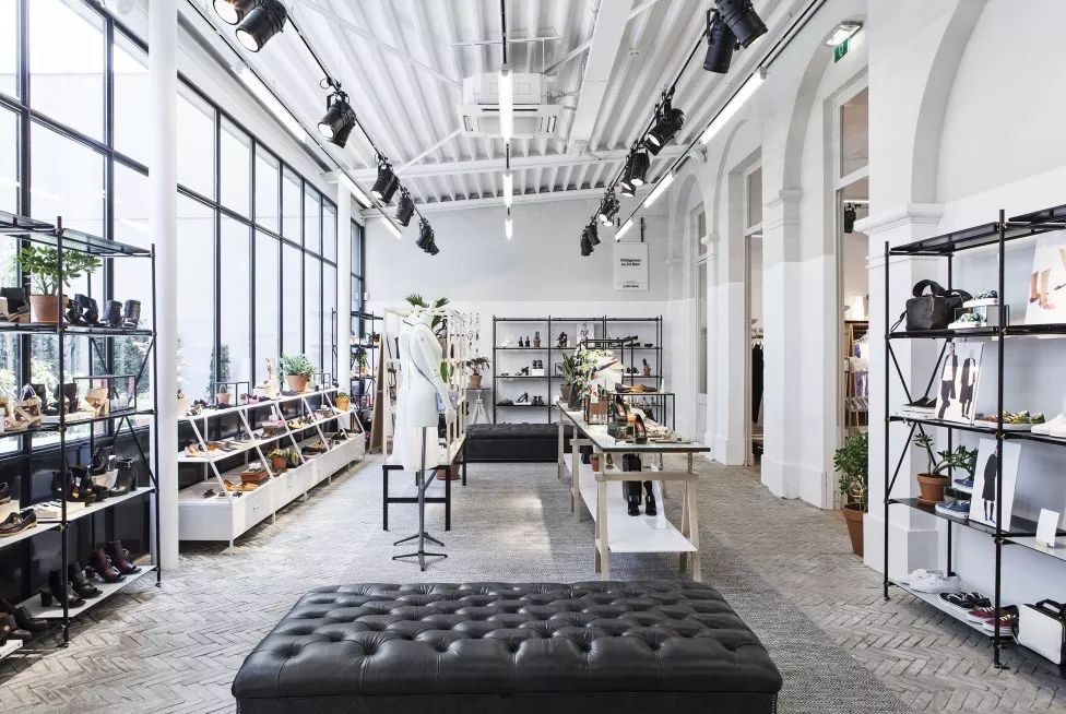 法国轻奢小众品牌衣服,法国小众时尚穿搭品牌