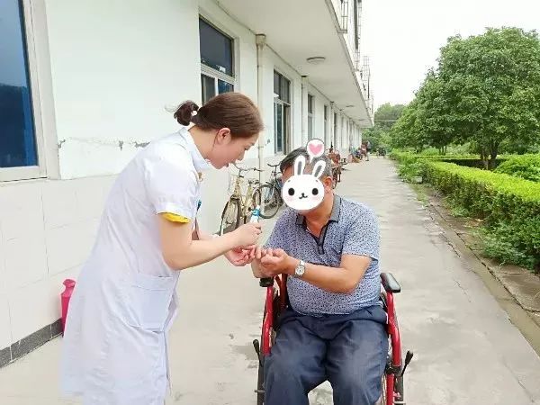 马海德奖,马海德获得荣誉