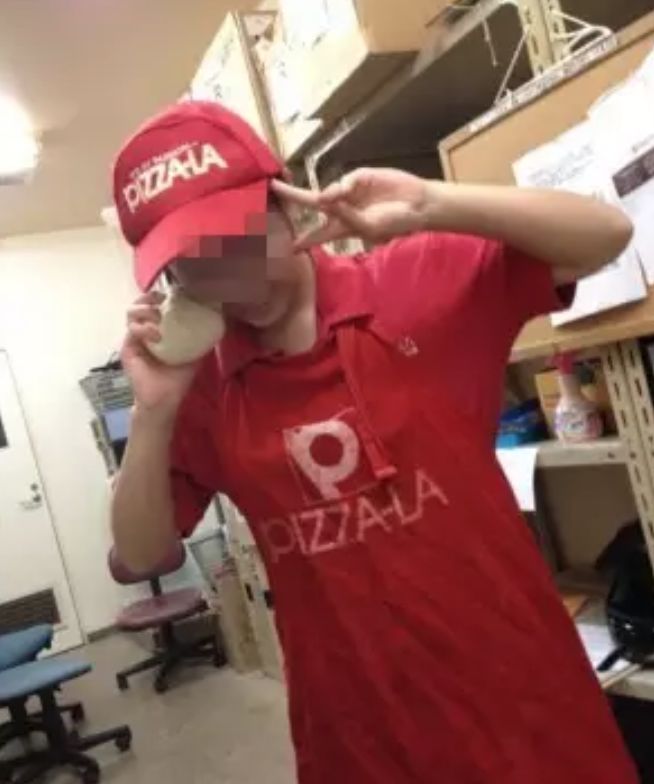 日本又曝饮食店卫生问题！员工把厨具放在裤裆上，这家店每个日本人都去吃过……