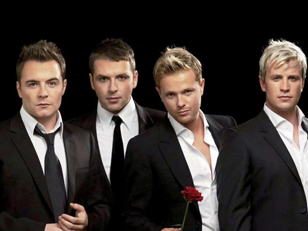 二十年前帅小伙变成中年大叔,转眼已成中年大叔